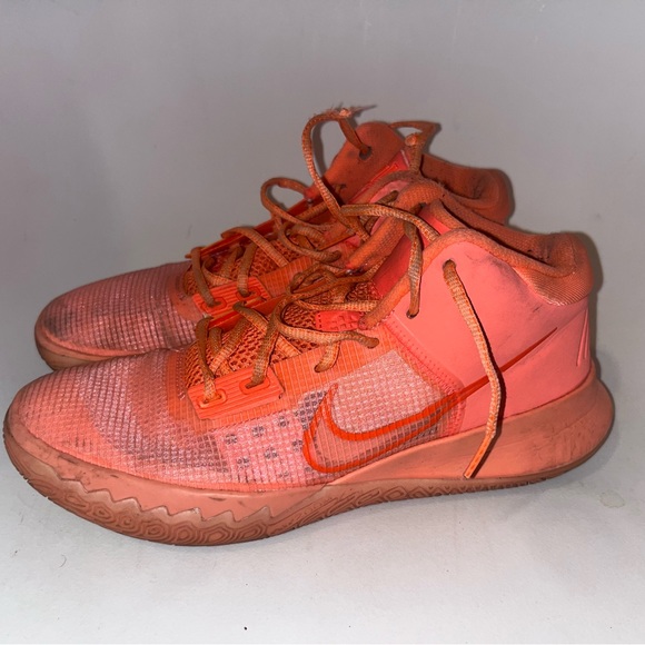 kyrie flytrap - Picture 2 of 5